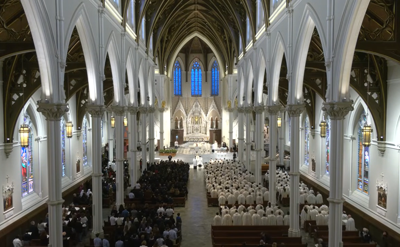 Krizmos Mišios Bostono Šventojo Kryžiaus katedroje